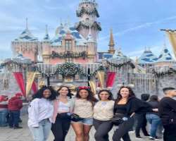 She is a big fan of Disney’s character and went to see Disneyland on her birthday in November 2022.